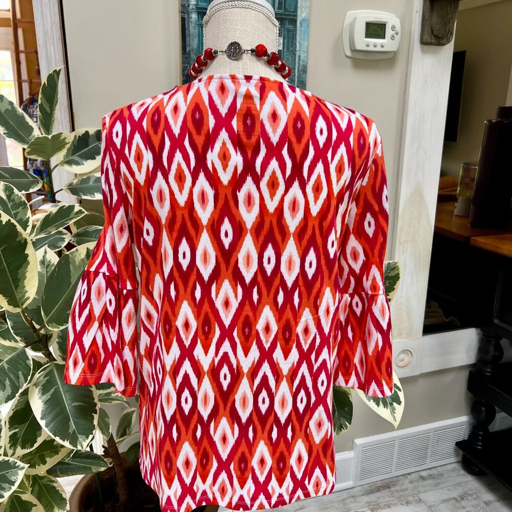 FIRM PRICE!  Beautiful Jones New York Signature Pullover Top with Bell Sleeve - Picture 4 of 9